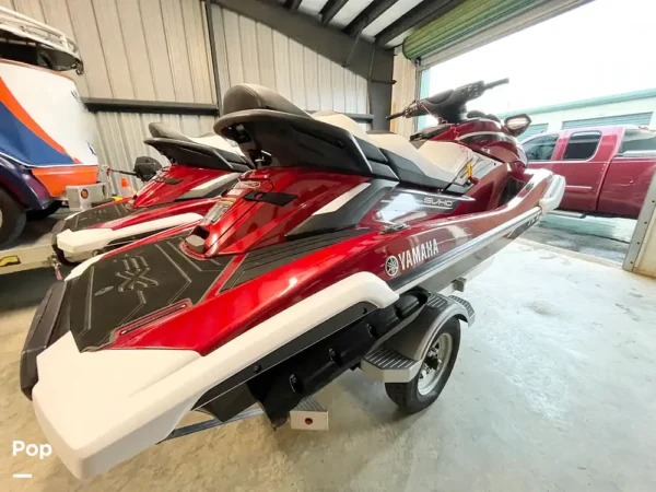 Yamaha FX SVHO PWC Jet Ski Pair in Red and White color scheme