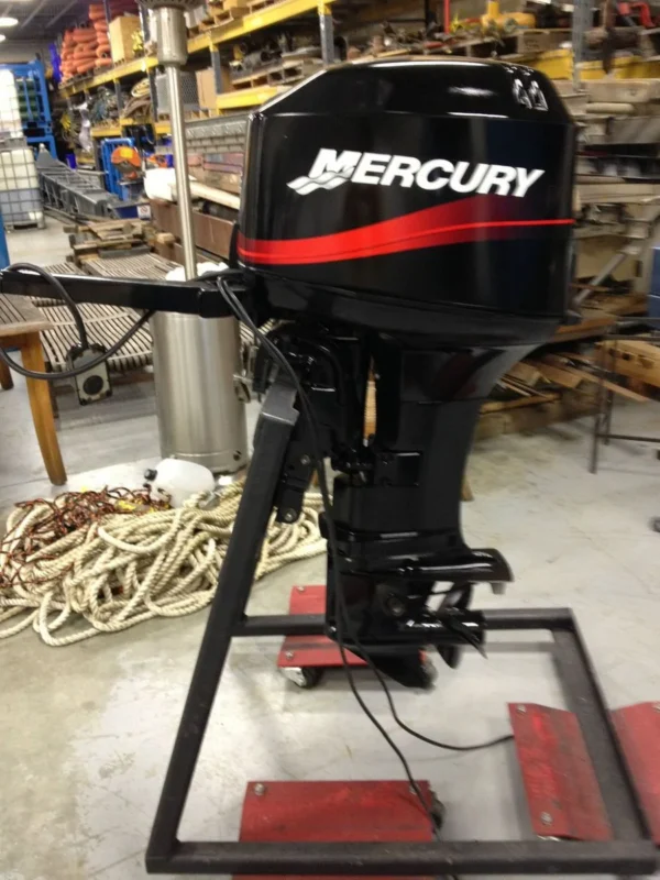 1999 Mercury 50 HP 4 Cylinder Carbureted 4 Stroke 20″ (Long Shaft) Bigfoot Outboard Motor